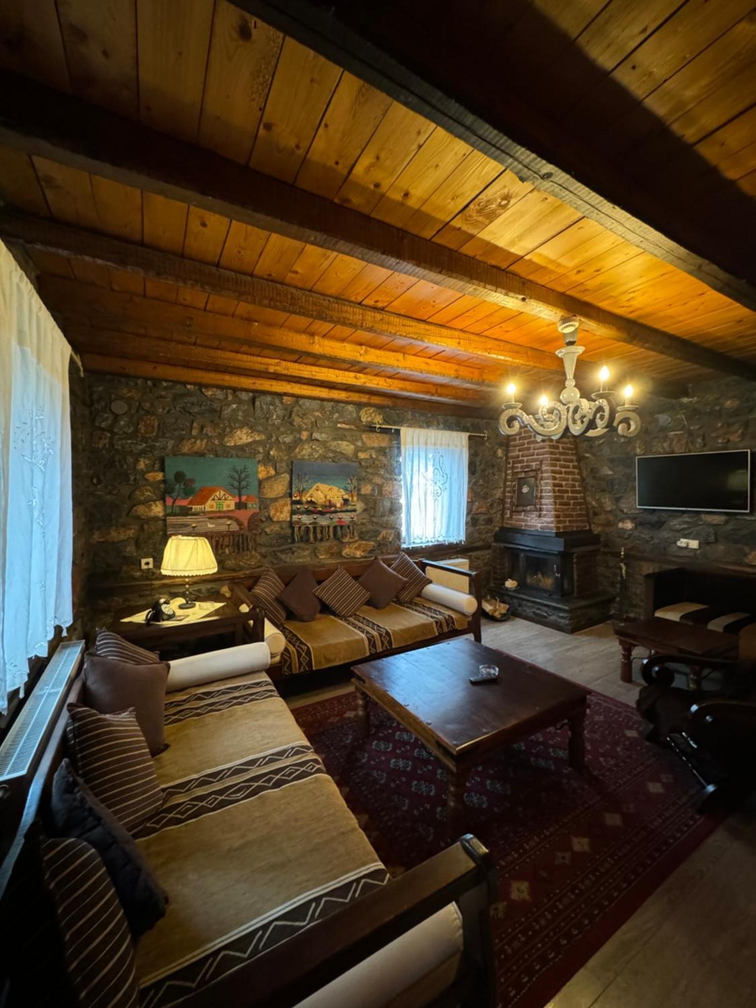 Chalet Asteras Tou Vorra Agios Athanasios  Esterno foto