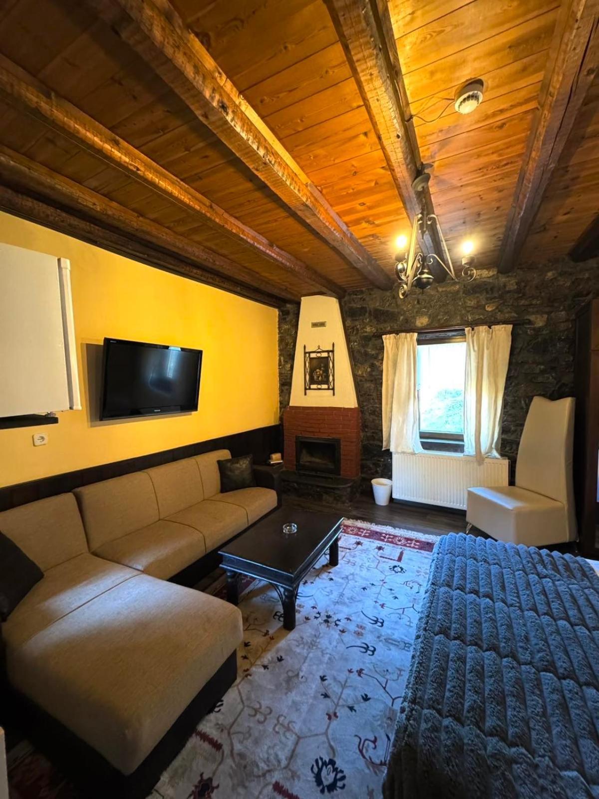 Chalet Asteras Tou Vorra Agios Athanasios  Esterno foto